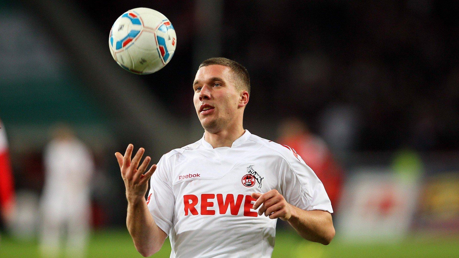 全晋旻评选亚洲足坛最难缠后卫TOP3，韩国铁闸入选引热议